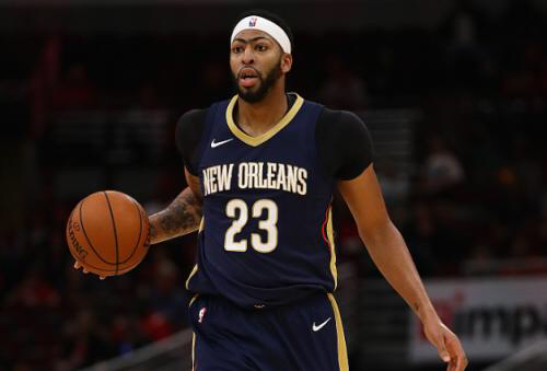 她在不到两 她在不到两