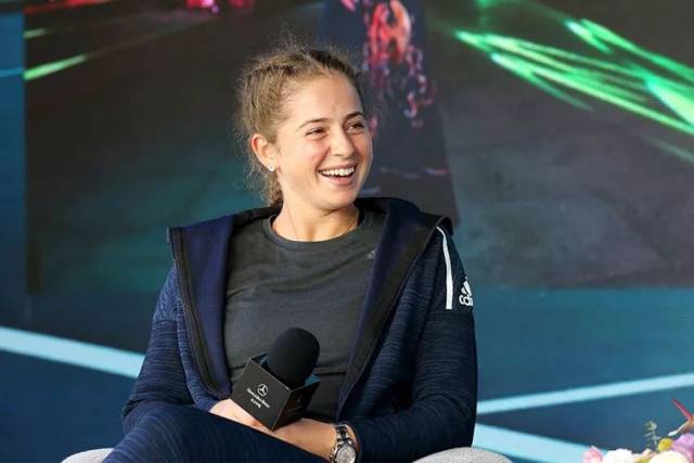 与莱万对抗 与莱万对抗